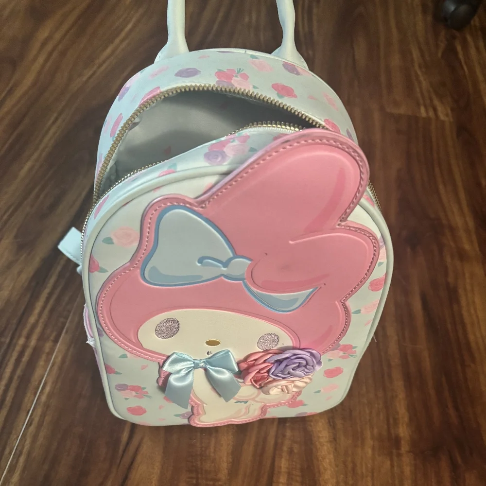 Her Universe- My Melody Backpack- Only used once. In EXCELLENT Condition - Picture 5 of 11